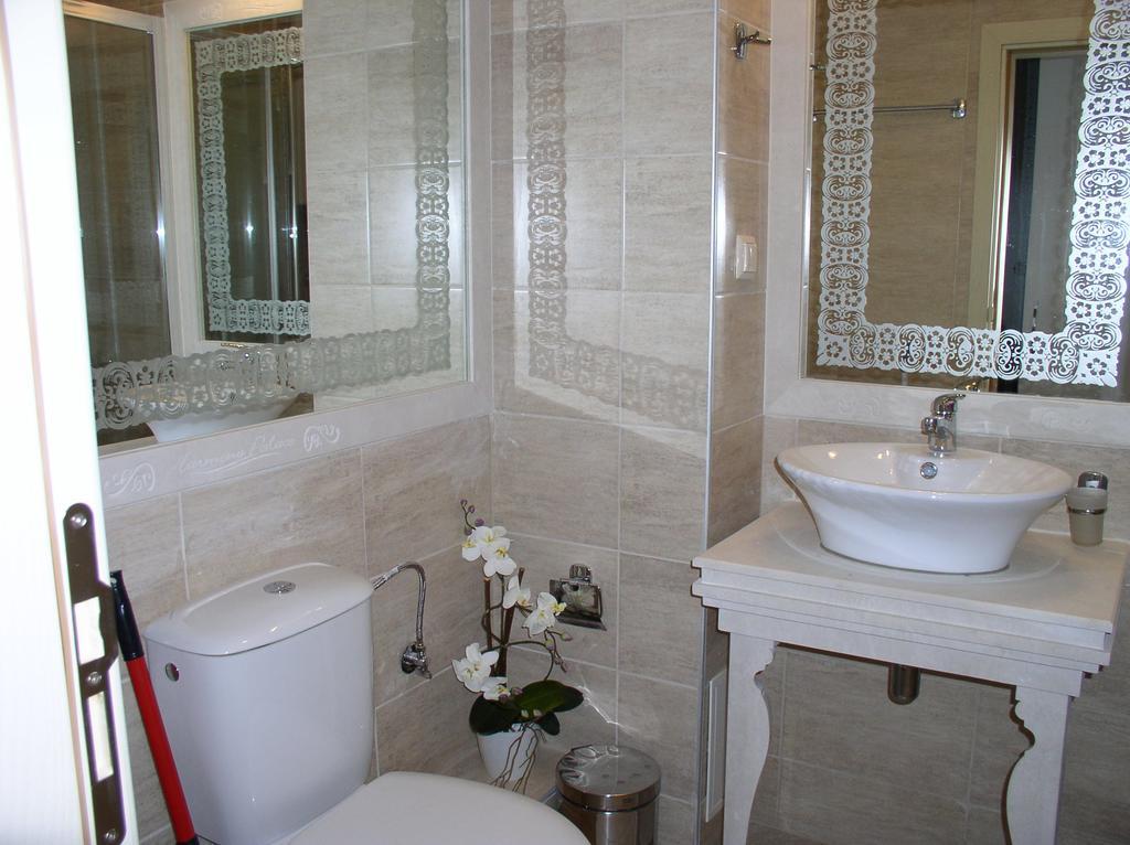 Lvv Palace Apartment 써니비치 외부 사진