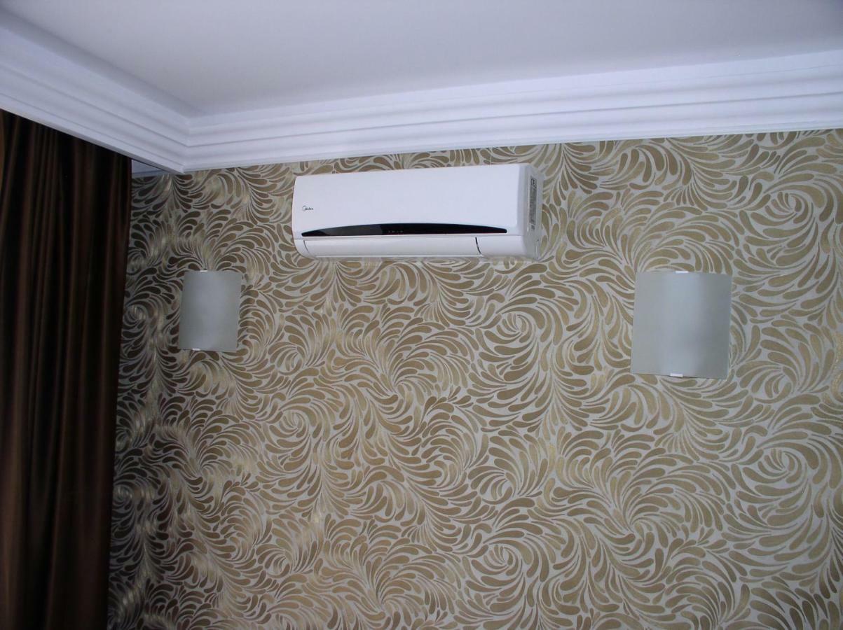 Lvv Palace Apartment 써니비치 외부 사진